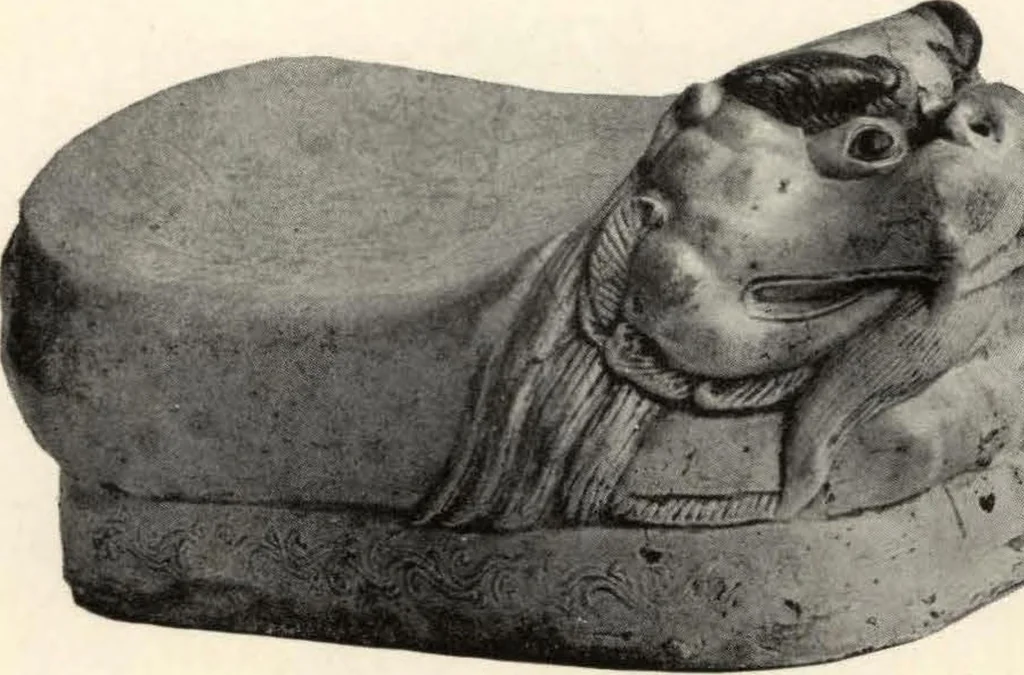 An illustration from Illustrated catalogue of antique Chinese bronzes, porcelains, pottery, tomb jades and rare old Chinese paintings belonging to the well-known connoisseur Dr. John C. Ferguson, 1916, leaf 48