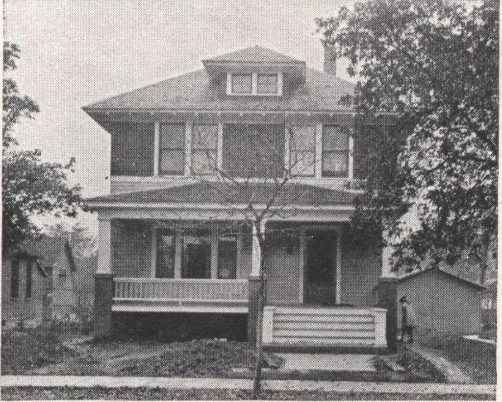 An illustration from Sterling homes, catalog no. 17, 1920, leaf 24