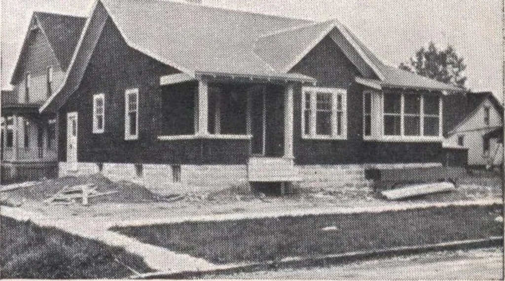 An illustration from Sterling homes, catalog no. 17, 1920, leaf 64
