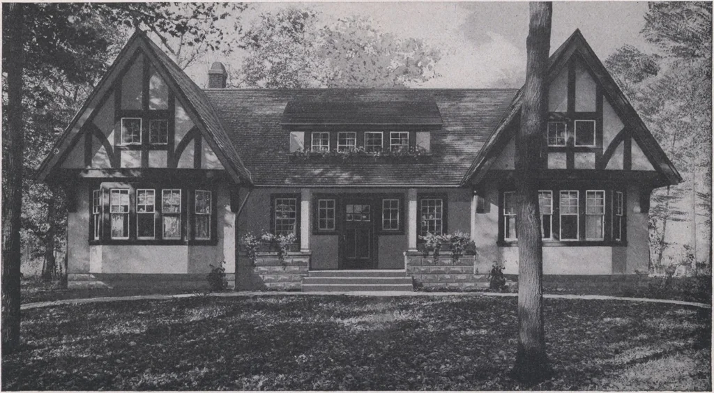 An illustration from The famous fifty and other favorite homes, 1916, leaf 102