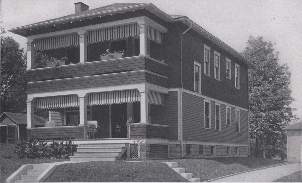 An illustration from The famous fifty and other favorite homes, 1916, leaf 116