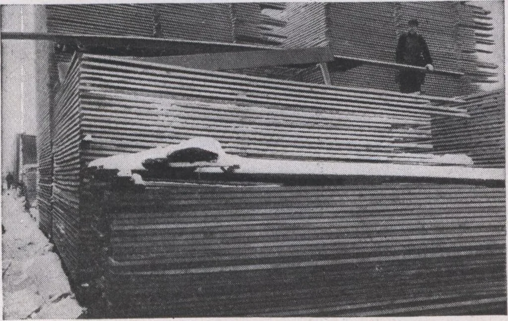 An illustration from The famous fifty and other favorite homes, 1916, leaf 13