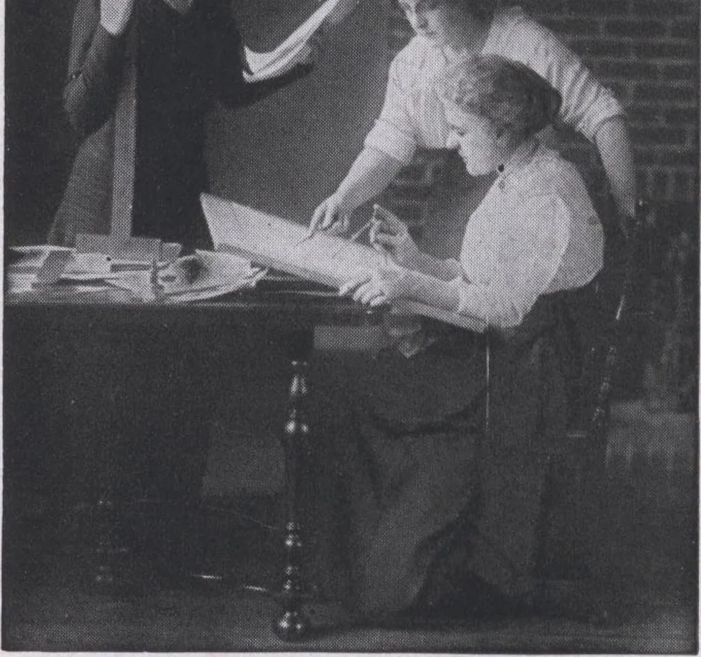 An illustration from The famous fifty and other favorite homes, 1916, leaf 16