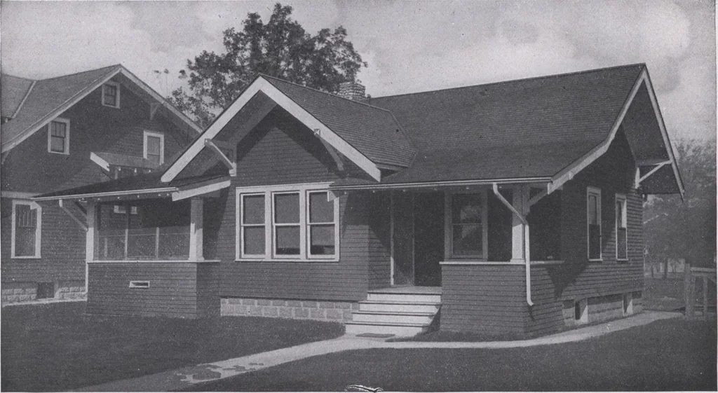 An illustration from The famous fifty and other favorite homes, 1916, leaf 33