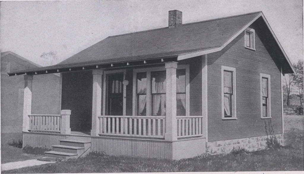 An illustration from The famous fifty and other favorite homes, 1916, leaf 55