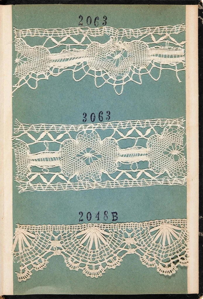 An illustration from Lace (Chinese, Hand-made) / Mitsui Bussan Kaisha Limited, Melbourne, Australia [sample book], 1922, leaf 32