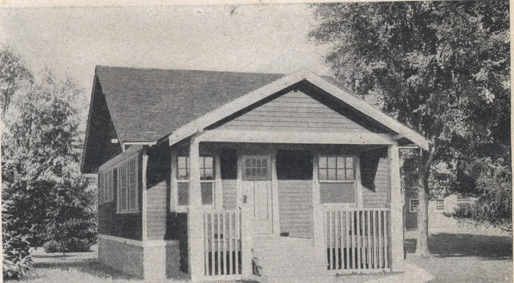 An illustration from Book A-7 of one hundred homes, 1917, leaf 24