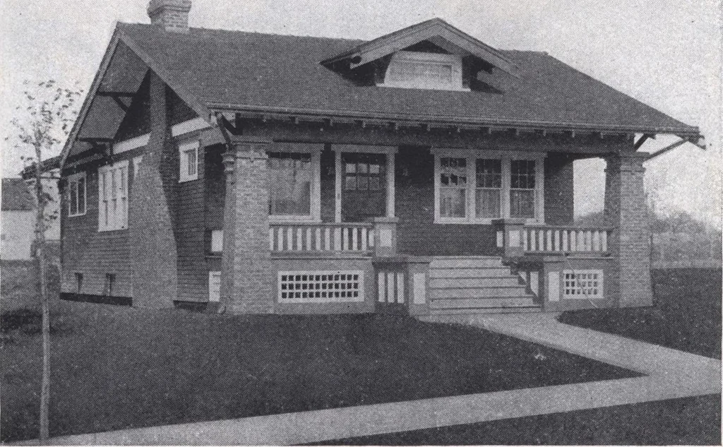 An illustration from Book A-6 of one hundred homes, 1915, leaf 83