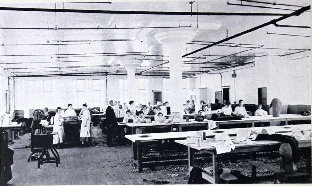 An illustration from Lighting Industrial Interiors, 1920, leaf 11