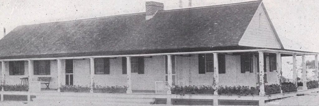 An illustration from Bossert houses, 1922, leaf 32