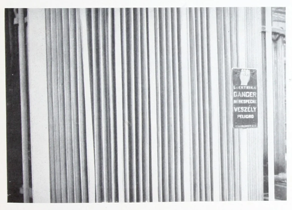 An illustration from Metallic zinc powder as a paint pigment / by H.A. Nelson, W.A. McKim., 1926, leaf 16