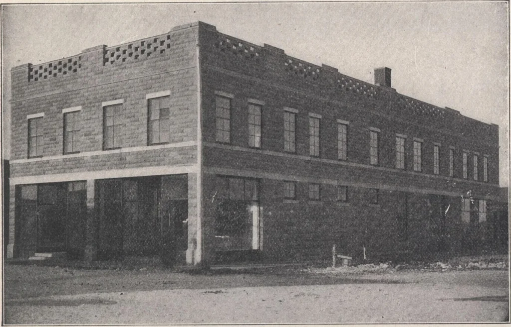 An illustration from Miracle concrete: the great modern industry, 1909, leaf 72
