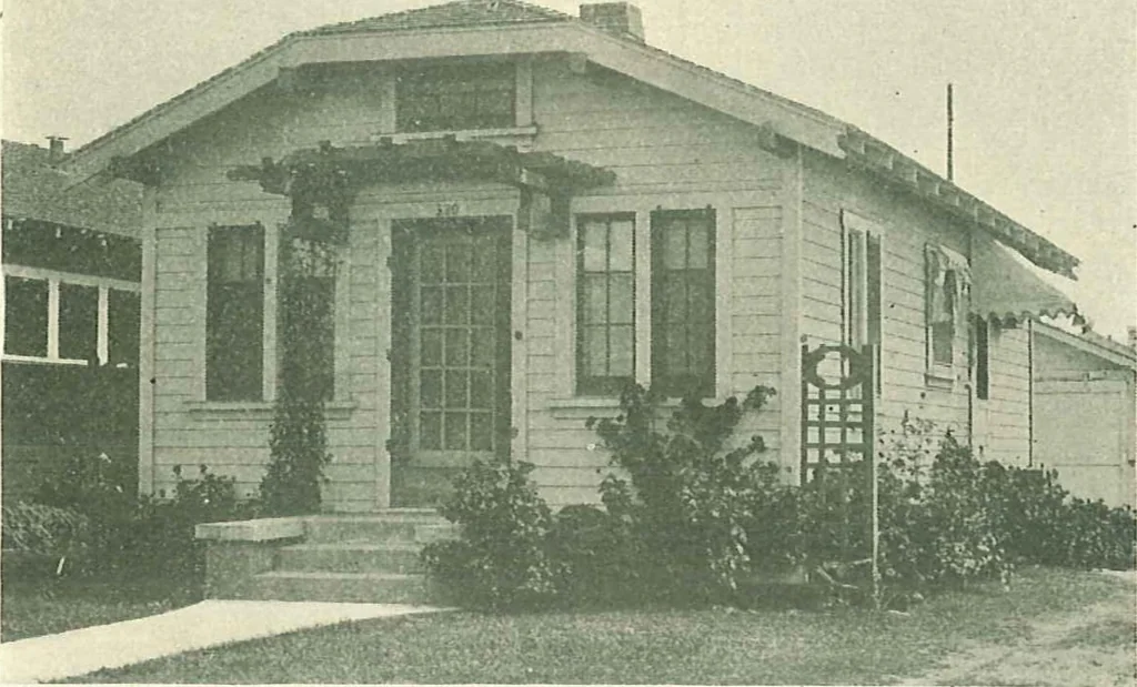 An illustration from Modern homes, 1921, leaf 12