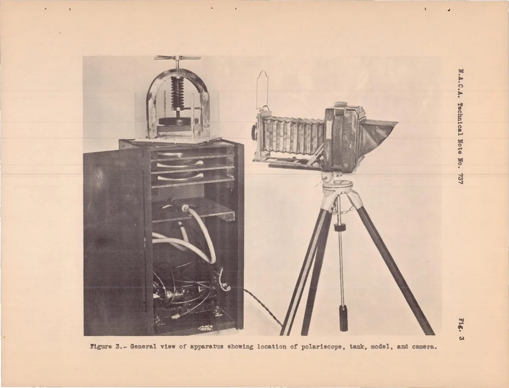 An illustration from Photoelastic Analysis of Three-dimensional Stress Systems Using Scattered Light, 1939, leaf 18