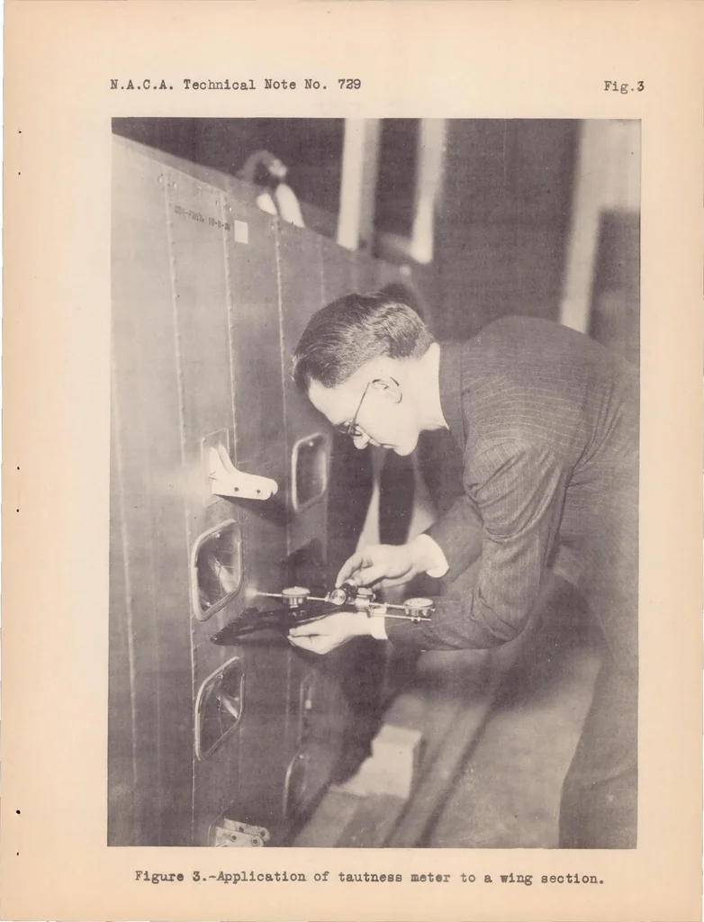 An illustration from An Instrument for Estimating Tautness of Doped Fabrics on Aircraft, 1939, leaf 14