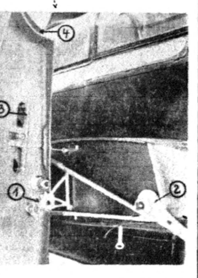 An illustration from Heinkel He 64 C sport airplane (German) : a two-seat low-wing cantilever monoplane, 1933, leaf 8