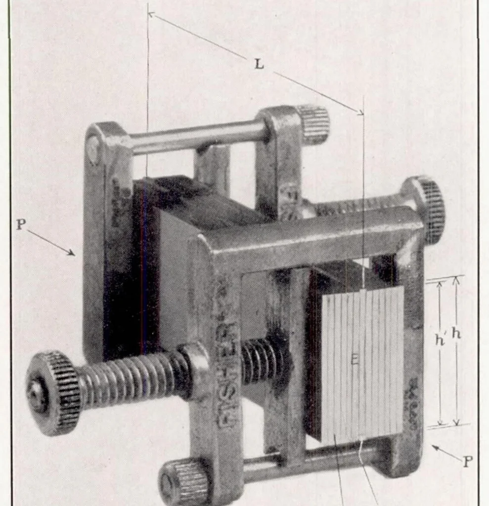 An illustration from The Pack Method for Compressive Tests of Thin Specimens of Materials Used in Thin-Wall Structures, 1939, leaf 5