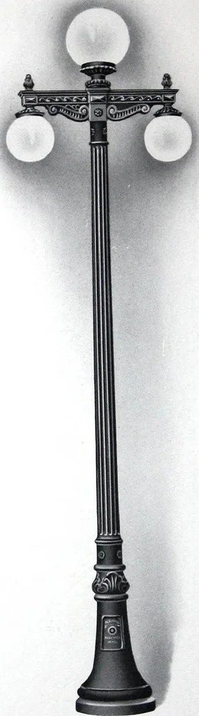 An illustration from Ornamental Street Lamp Posts, Mast Arms and Brackets, 1914, leaf 23