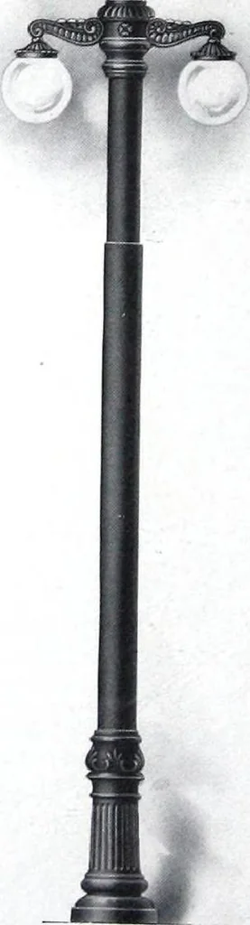An illustration from Ornamental Street Lamp Posts, Mast Arms and Brackets, 1914, leaf 39