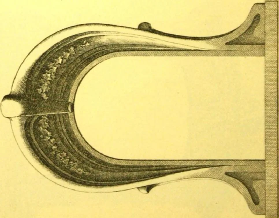 An illustration from Ornements pour l'architecture en zinc, cuivre, tole & plomb : travaux d'art sur dessins croquis & devis., 1912, leaf 163