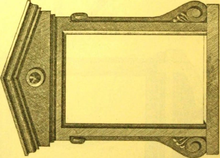 An illustration from Ornements pour l'architecture en zinc, cuivre, tole & plomb : travaux d'art sur dessins croquis & devis., 1912, leaf 165