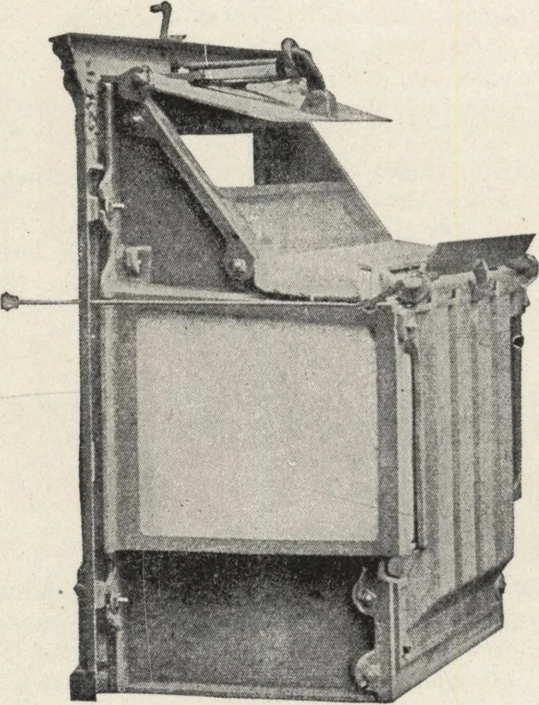An illustration from Sash, doors, blinds, mouldings, and all kinds of millwork, 1904, leaf 275