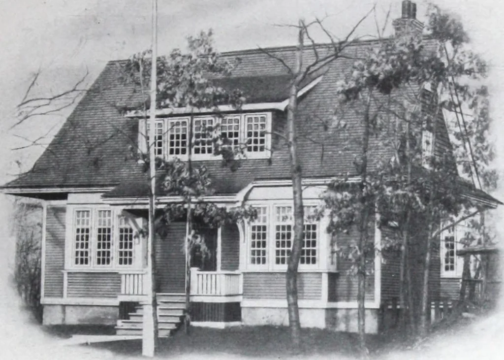 An illustration from Readi-cut houses (frame or brick veneer) : substantial, warm, comfortable, attractive : manufactured in our mills in Toronto, Ottawa, Vancouver ..., 1915, leaf 38
