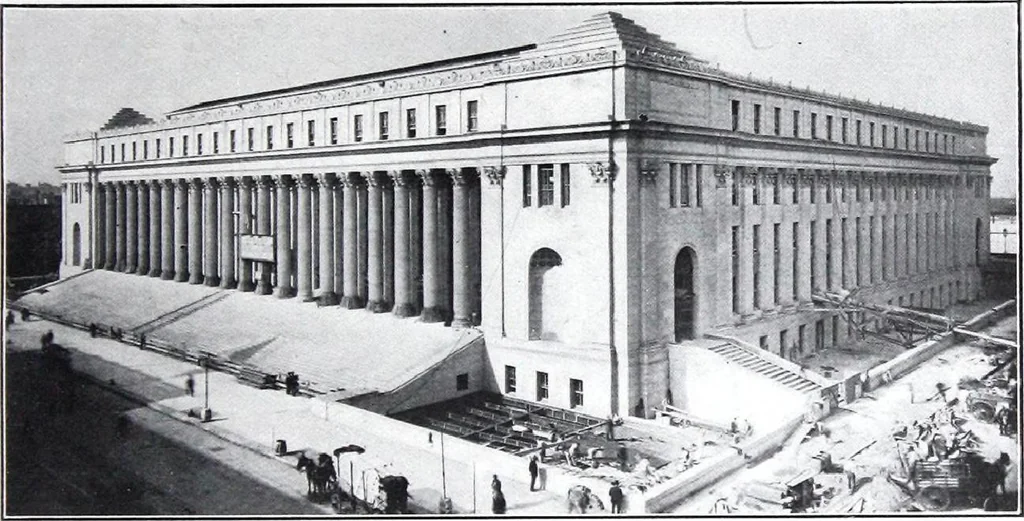 An illustration from Referendex : a manual of architectural specifications and construction information, catalogue announcements of manufacturers and dealers in building supplies., 1914, leaf 116