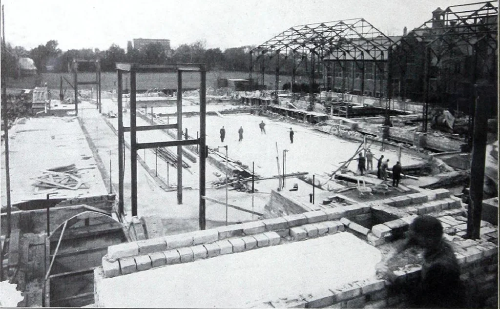 An illustration from Referendex : a manual of architectural specifications and construction information, catalogue announcements of manufacturers and dealers in building supplies., 1914, leaf 177