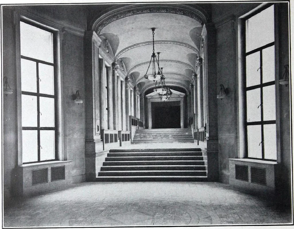 An illustration from Referendex : a manual of architectural specifications and construction information, catalogue announcements of manufacturers and dealers in building supplies., 1914, leaf 225