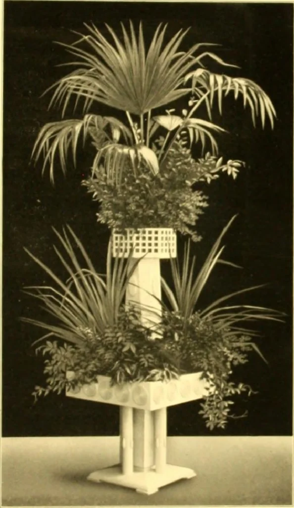 An illustration from Rheinauer Gartenmobel : Spalierwerke, Holzarbeiten fur Parkanlagen, Veranden und Wintergarten, Gartenlauben, Gartenhauser ..., 1912, leaf 84
