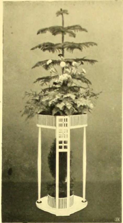 An illustration from Rheinauer Gartenmobel : Spalierwerke, Holzarbeiten fur Parkanlagen, Veranden und Wintergarten, Gartenlauben, Gartenhauser ..., 1912, leaf 85