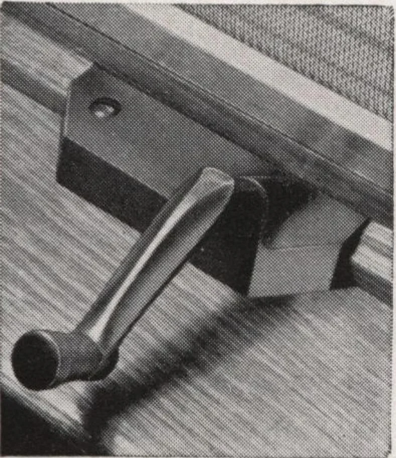 An illustration from Roberts price pilot, 1920, leaf 69
