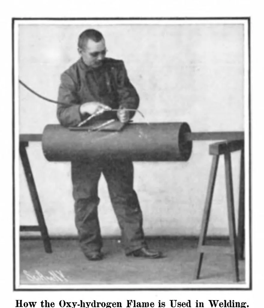 An illustration from Scientific American, Vol. 93, No. 7 (1905), 1905, leaf 4