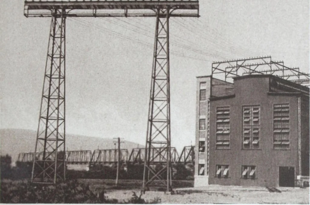 An illustration from Steel transmission structures and catenary bridges., 1914, leaf 30