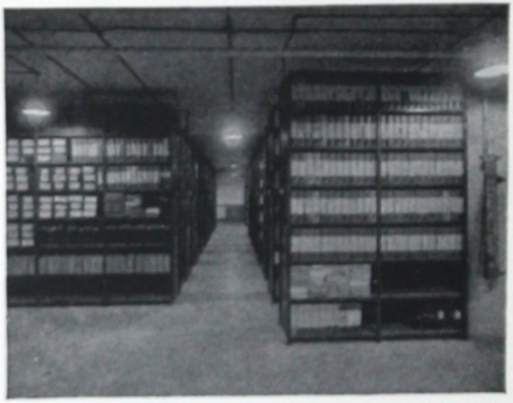 An illustration from The lighting of office buildings and drafting rooms / information compiled by A.L. Powell., 1920, leaf 17