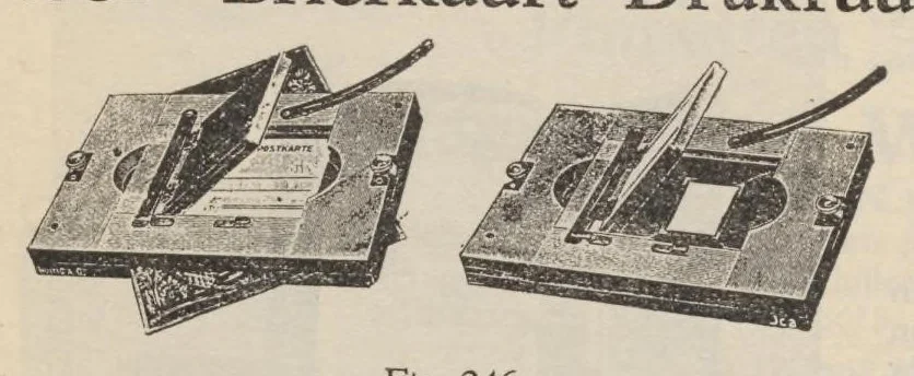 An illustration from Prijscourant van benoodigdheden voor fotografie en projectie, 1926, leaf 61