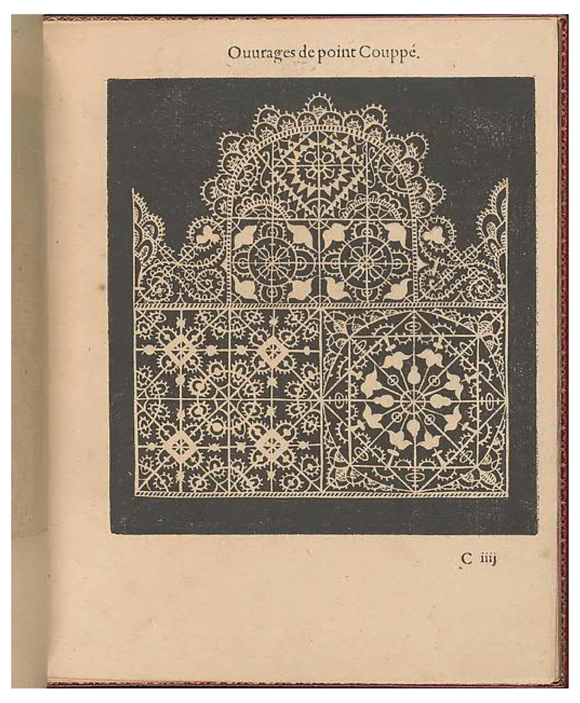 An illustration from Les singvliers et novveavx pourtraicts, du seigneur Federic Vinciolo Venitien, pour toutes sortes d'ouurages de lingerie. Dediela Royne: Derechef et povr la cinquiesme fois augmentez, outre le reseau premierle point couppé lacis de plusieurs beaux differents pourtraits de reseau de point compté, auec le nombre des mailles, choses non encore veuë ny inuentee, 1588, leaf 18