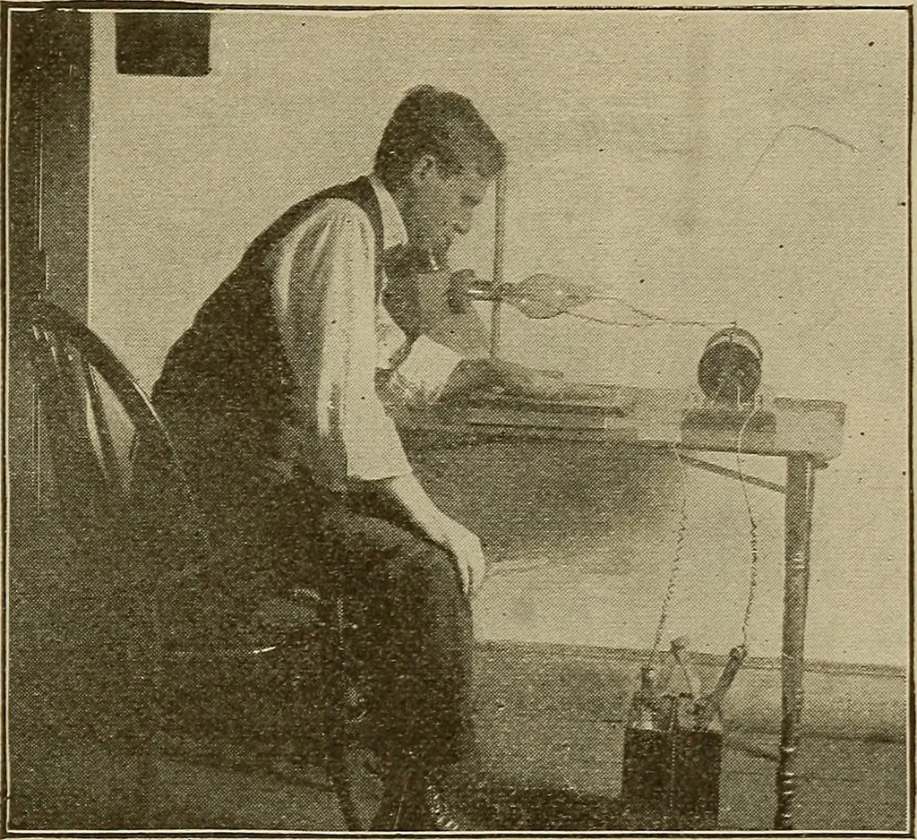 An illustration from The ABC of the X rays, 1896, leaf 24