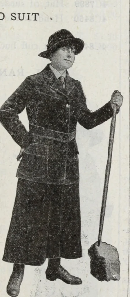 An illustration from Abercrombie & Fitch Co., New York : outfitting catalogue., 1916, leaf 152