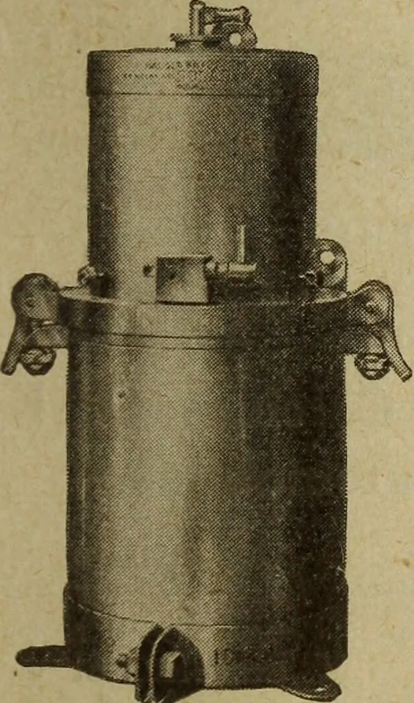 An illustration from Accessoires pour automobiles, catalogue no. 1, 1914, 1914, leaf 12