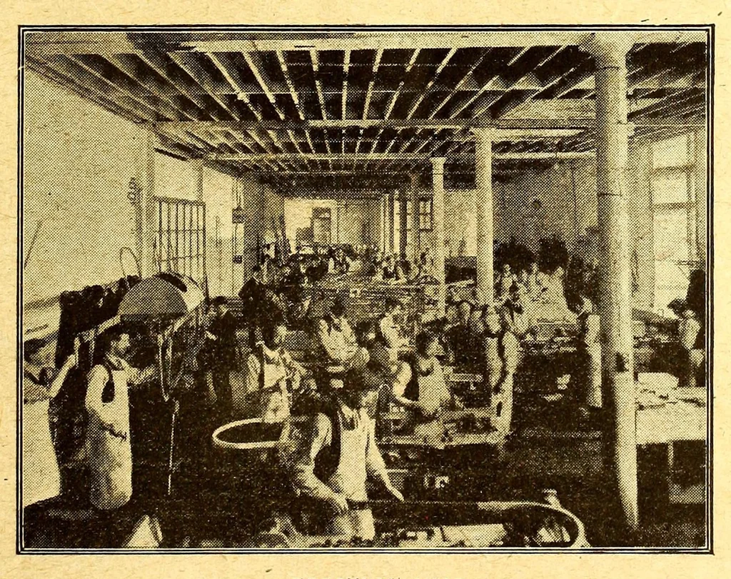 An illustration from The Aeroplane, 1911, leaf 813