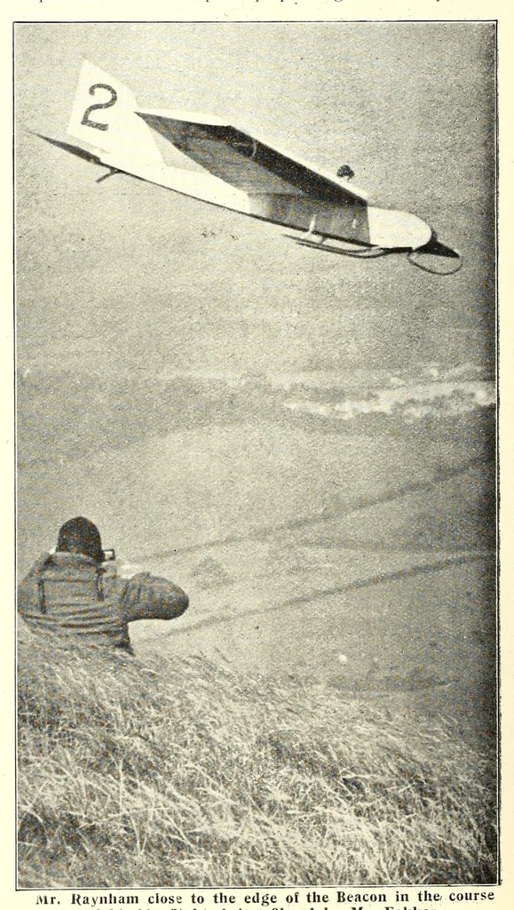 An illustration from The Aeroplane, 1911, leaf 400
