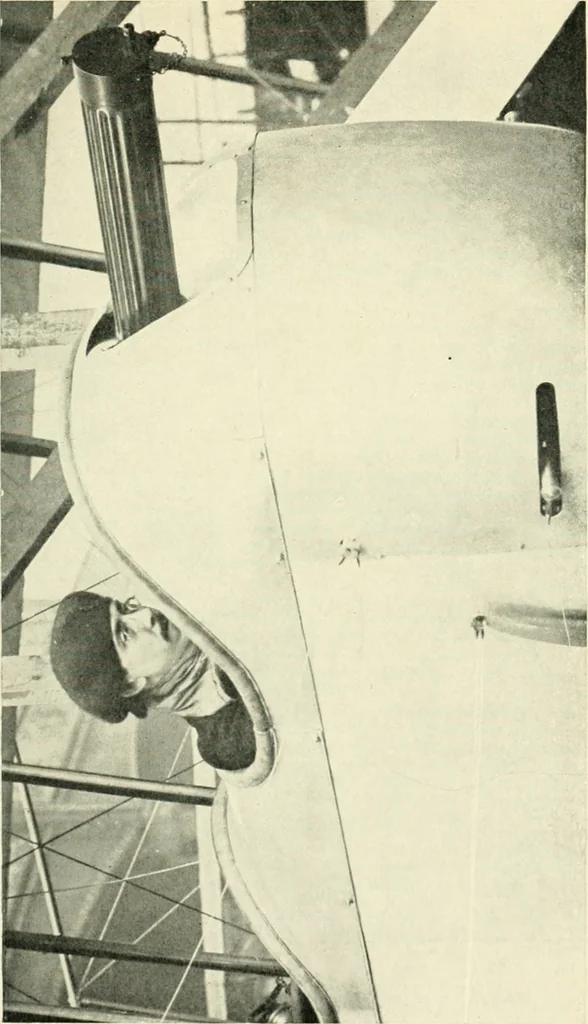 An illustration from Aëroplanes and dirigibles of war, 1915, leaf 190