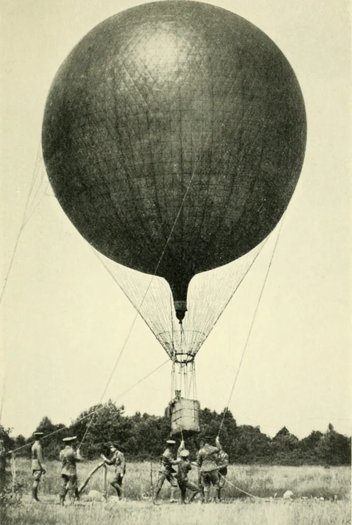 An illustration from Aëroplanes and dirigibles of war, 1915, leaf 28
