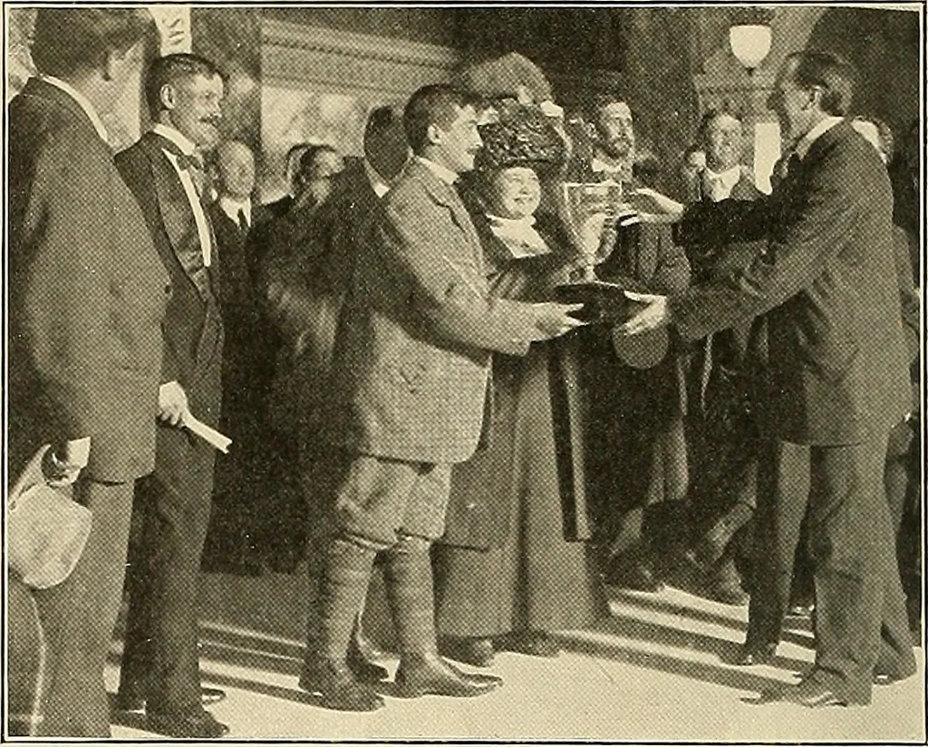 An illustration from Aircraft, 1910, leaf 25