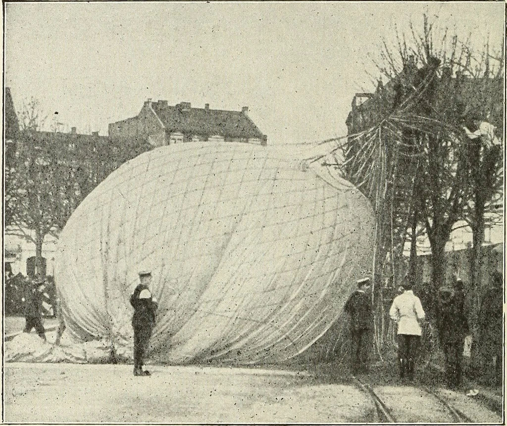 An illustration from Airships past and present, together with chapters on the use of balloons in connection with meteorology, photography and the carrier pigeon, 1908, leaf 151