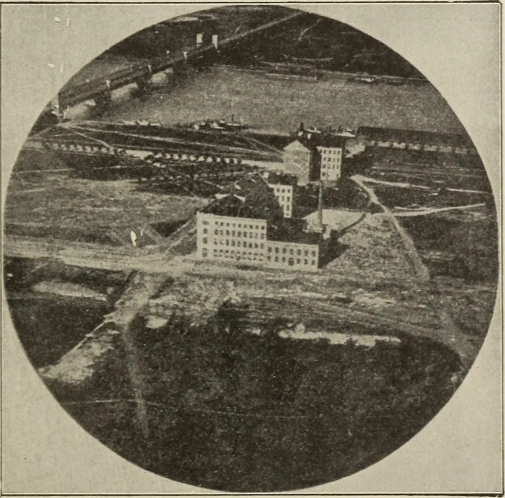 An illustration from Airships past and present, together with chapters on the use of balloons in connection with meteorology, photography and the carrier pigeon, 1908, leaf 310