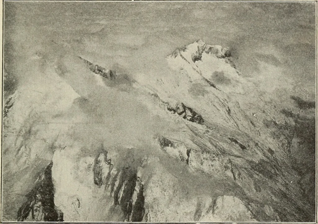 An illustration from Airships past and present, together with chapters on the use of balloons in connection with meteorology, photography and the carrier pigeon, 1908, leaf 36