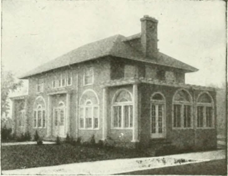 An illustration from Aladdin homes : "built in a day" Catalog no. 29, 1917, leaf 30